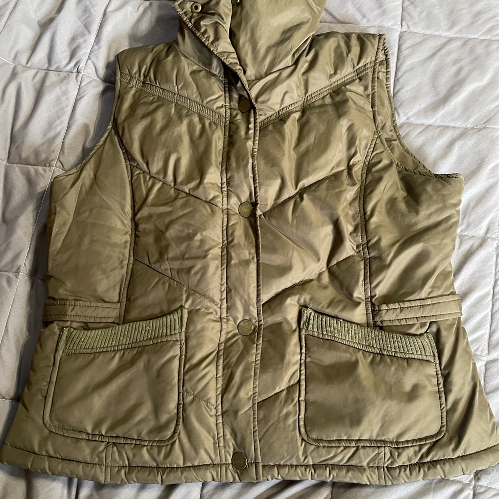 Nicole Miller- green puffer vest